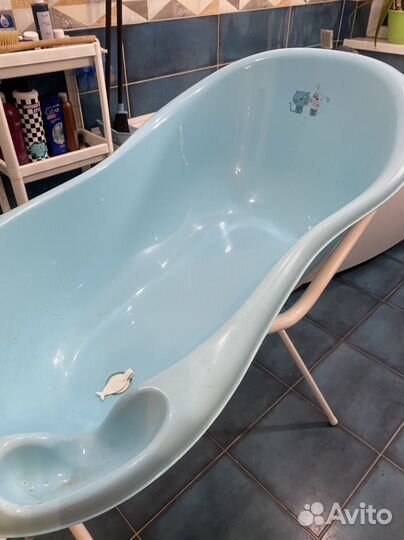 Ванночка для купания с подставкой