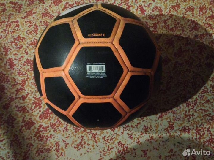 Футбольный мяч nike strike x