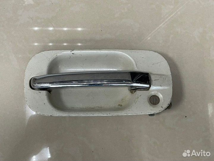 Ручка двери внешняя левая Honda Mobilio