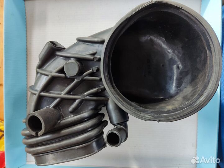 Ауди 90 заборник воздуха(черепаха)