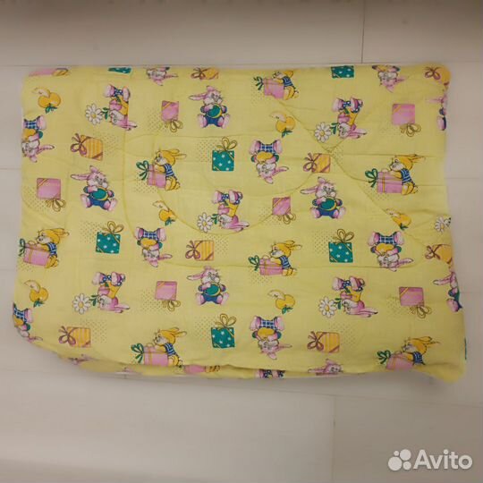 Детское одеяло в кроватку