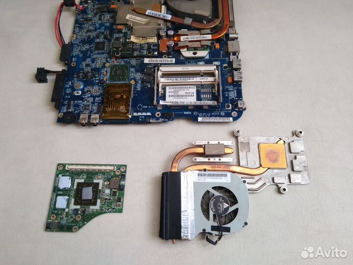 Toshiba Satellite A300 / A200 / U400 / A210