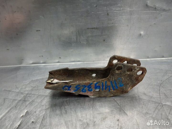 Крепеж рулевой рейки Audi 80/90 B3 1986-1991