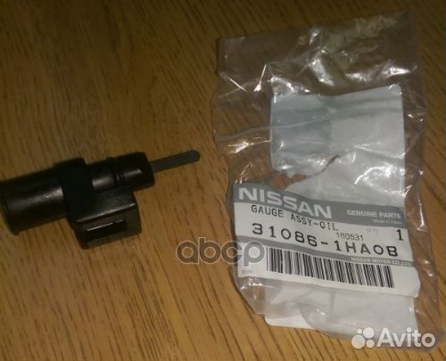 Щуп уровня масла 310861HA0B nissan
