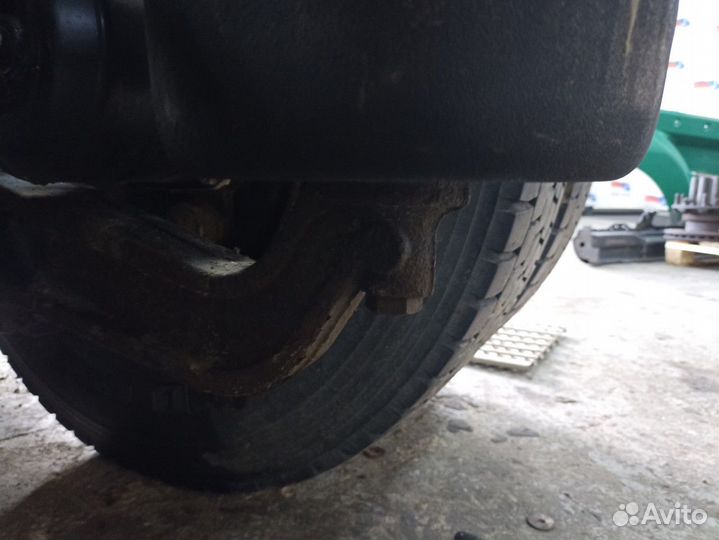 Кронштейн пневморессоры правый