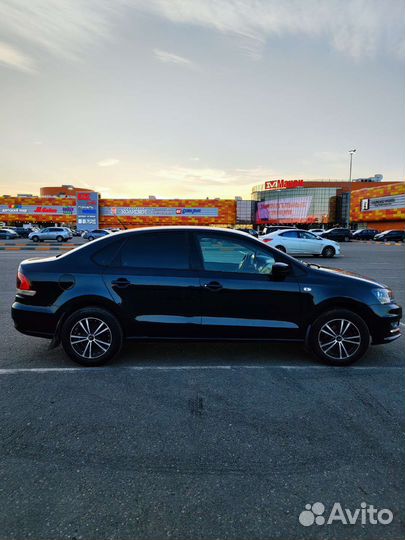 Volkswagen Polo 1.6 AT, 2012, 226 000 км