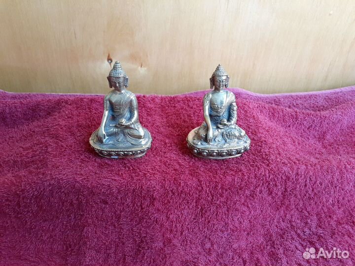 Буддийская статуэтка (Будда Медицины) (бронза)