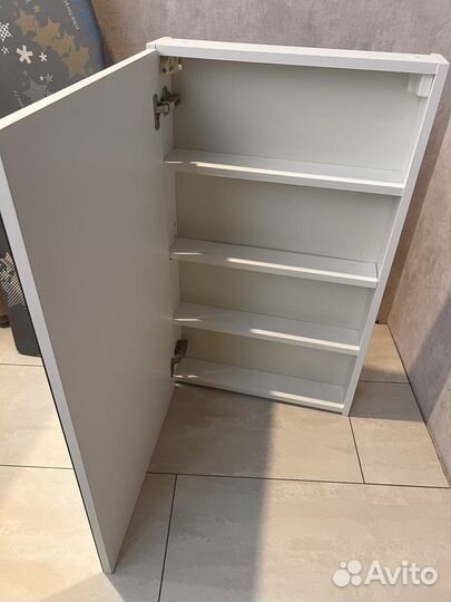 Шкафчик в ванную с зеркалом бу