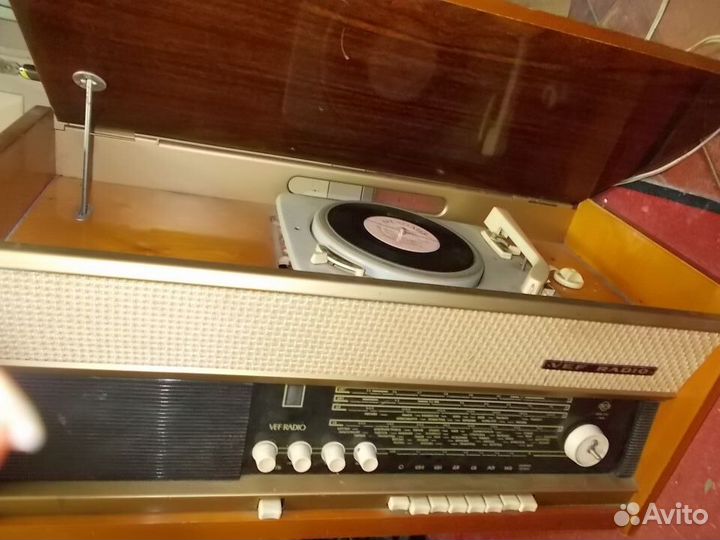 Проигрыватели винила Юность, VEF, Радиотехника