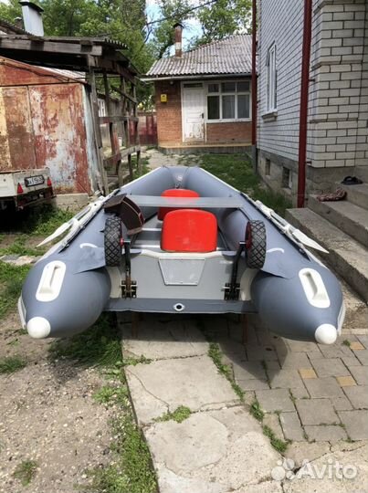 Лодка Badger 370