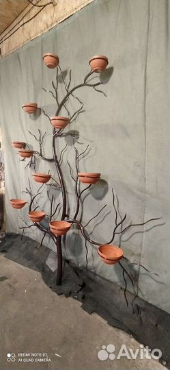 Стойка для цветов настенная