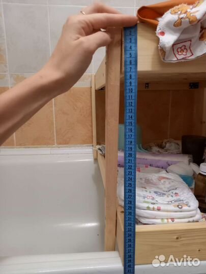 Пеленальный столик на ванную