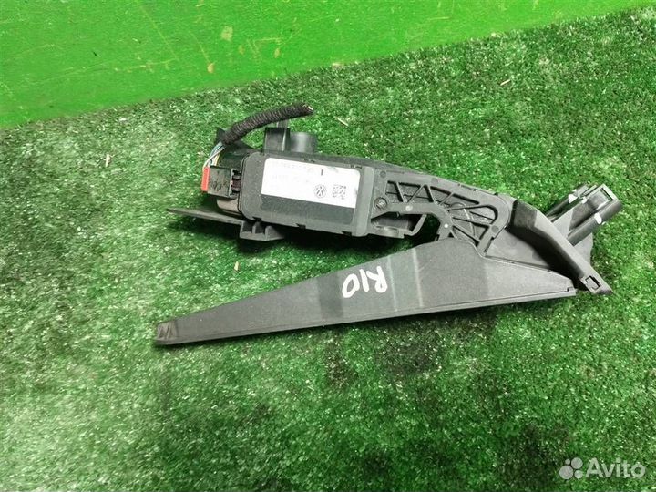 Педаль газа электронная volkswagen Golf Plus 2008