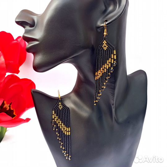 Длинные серьги из бисера Черные крылья с золотом