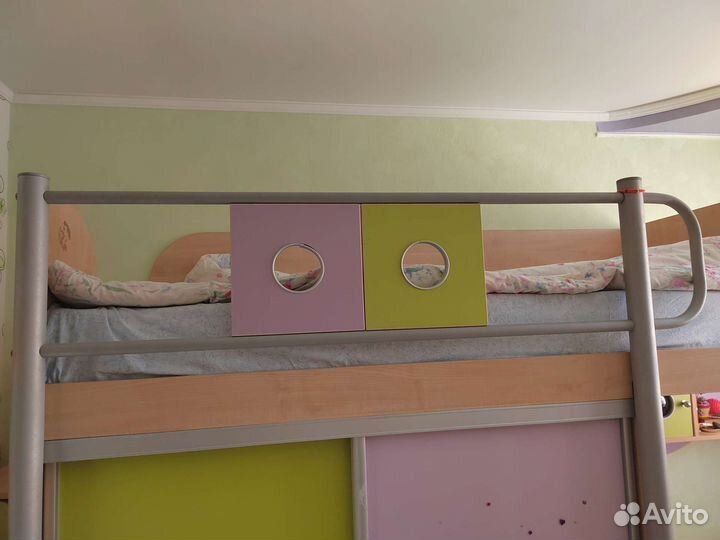 Комплект детской мебели, кровать чердак бу