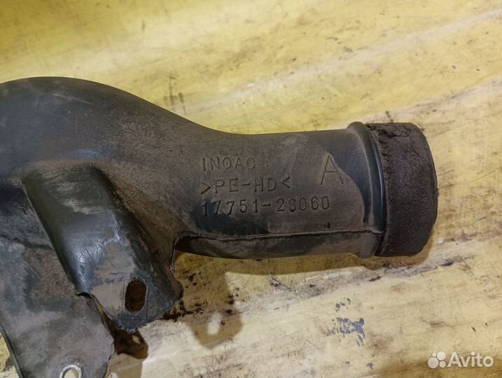 Воздухозаборник Toyota RAV 4 2006-2013 Тойота рав