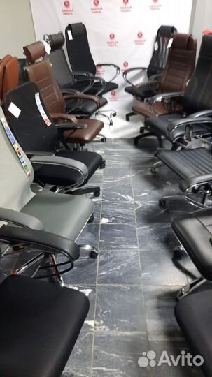 Офисное кресло Метта