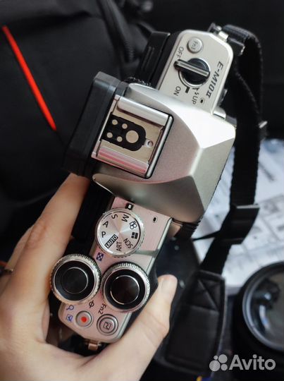 Olympus OM-D E-M10 mark ii + Panasonic 25mm f 1.7