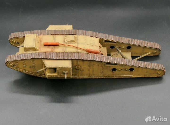 1/35 модели английских танков и сау много разных