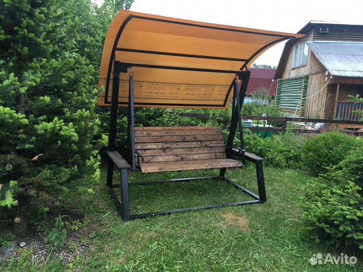 Садовые качели. Мебель для дачи