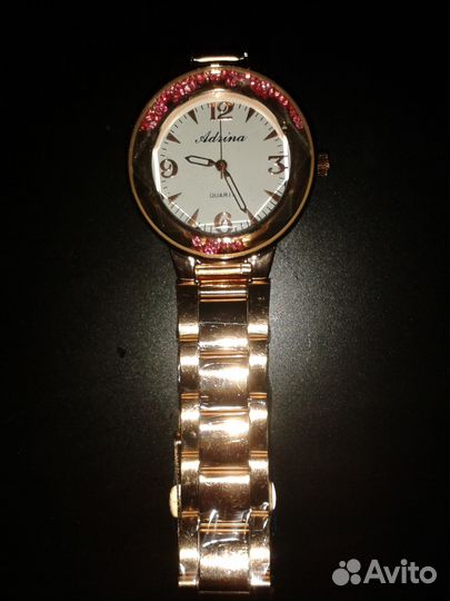 Новые часики с плавающими кристаллами