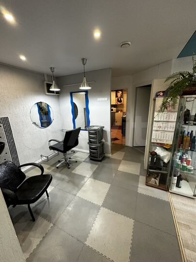 Сдам рабочее место мастеру парикмахеру