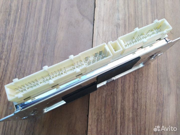 Блок управления подвеской Mercedes W164 X164 W251