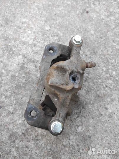 Суппорт левый передний Nissin 15cl13vn