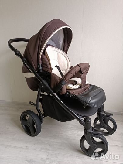 Коляска 2 в 1 tutis zippy