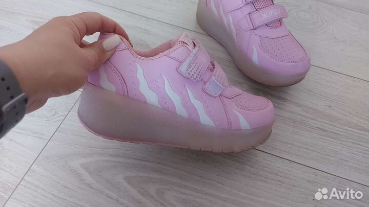 Роликовые кроссовки 35 размер