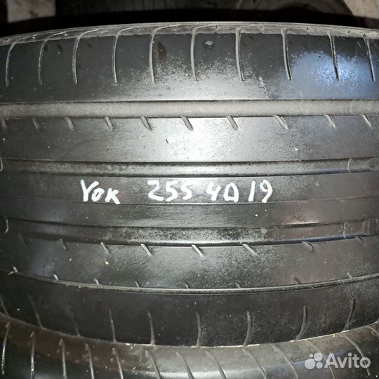 Yokohama Advan Sport V105 255/40 R19