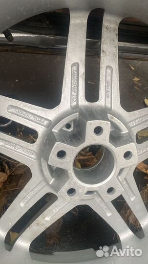 Nokian Tyres Hakkapeliitta 7 SUV 275/50 R20