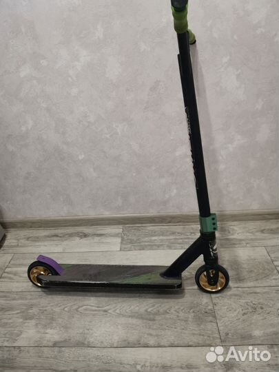 Трюковой самокат