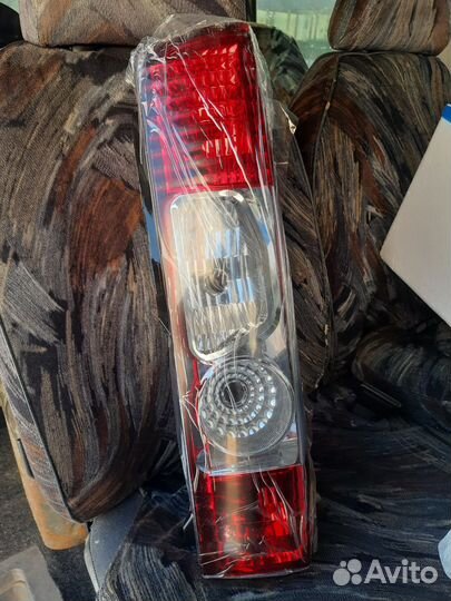 Фонарь задний правый Пежо боксер