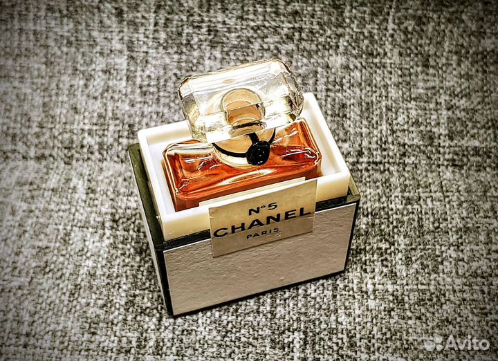 Пузырёк Chanel, пломба