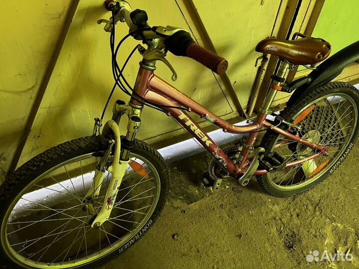 Скоростной велосипед trek