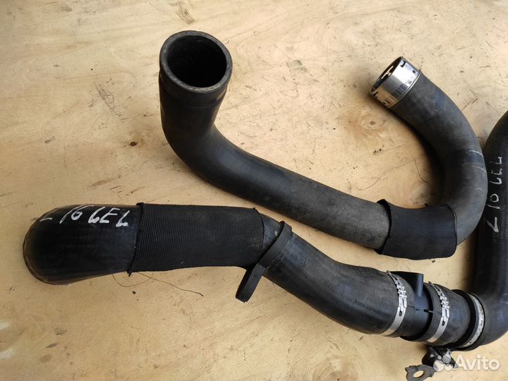 Путрубок интеркулера Z16LEL A16LEL на Opel Corsa D