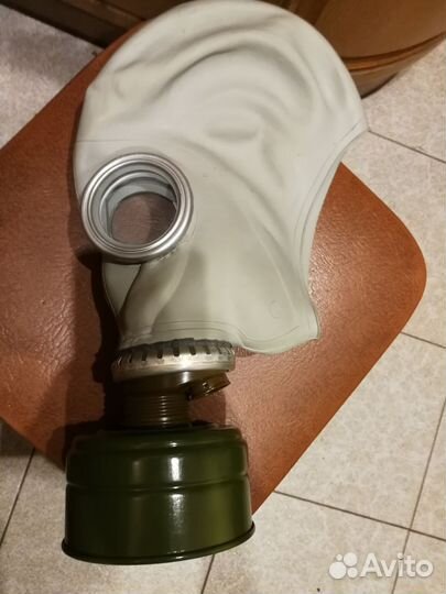 Противогаз новый в сумке. 1У