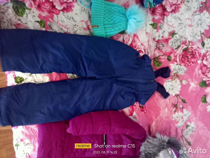 Зимний комбинезон для девочки