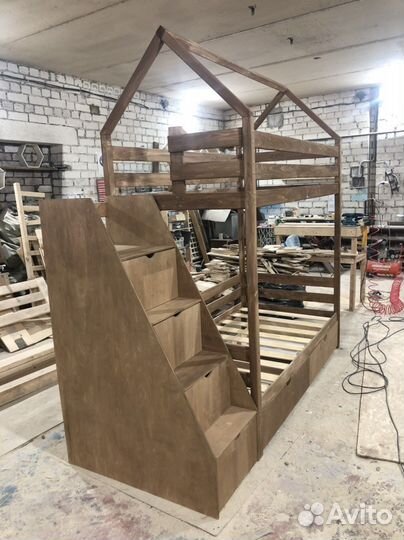 Кровать двухьярусная Домик с системой хранения