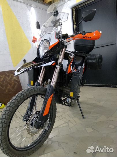 Adventure 250