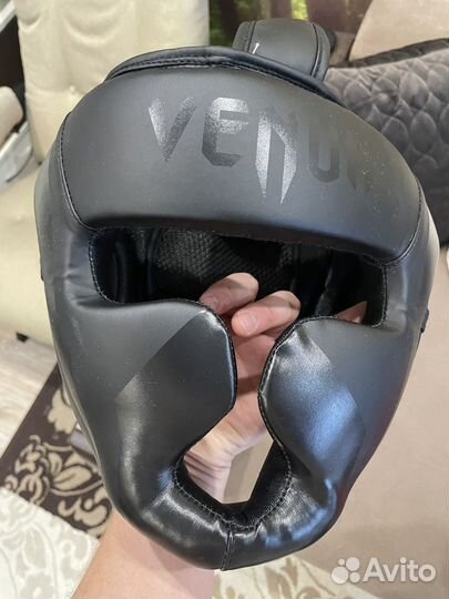 Шлем venum,щитки, шорты доя бокса
