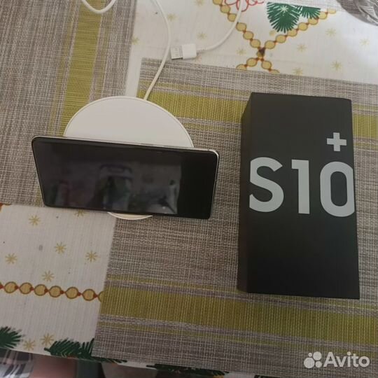 Samsung Galaxy S10+, 8/128 ГБ