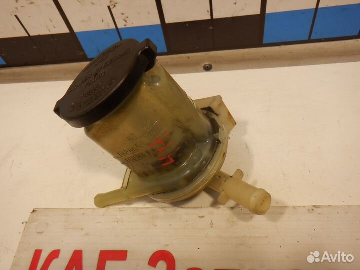 Бачок гидроусилителя Toyota Rav 4 1zzfe 1.8 л