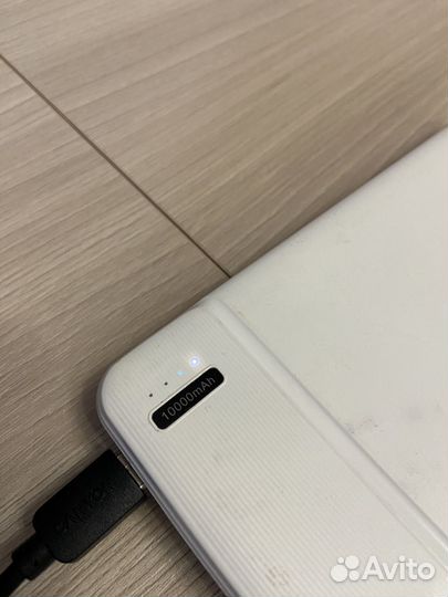 Пауэрбанк 10 000