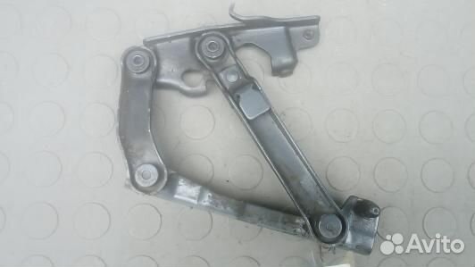 Петля капота mercedes benz CLS C219 (4NT14D501)