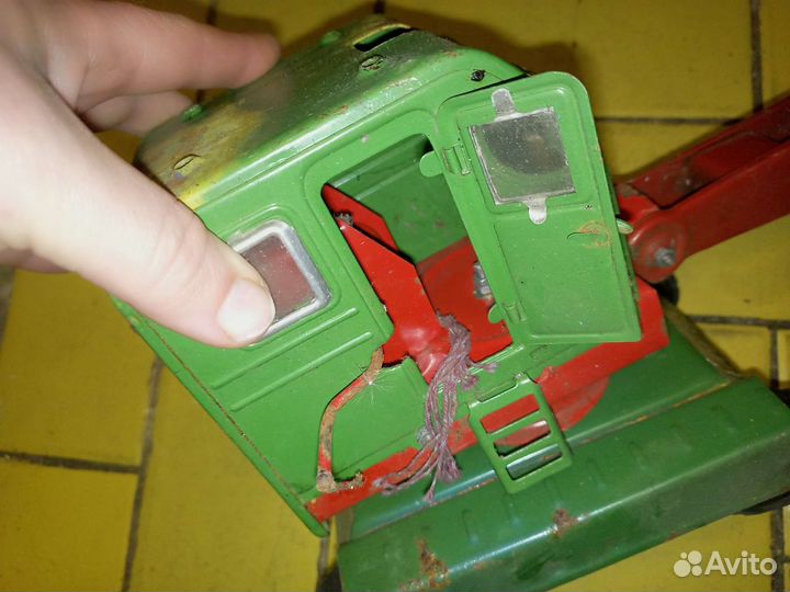 Игрушка экскаватор СССР