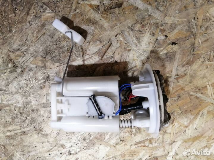 Бензонасос Рено дастер 1 1.6 2.0