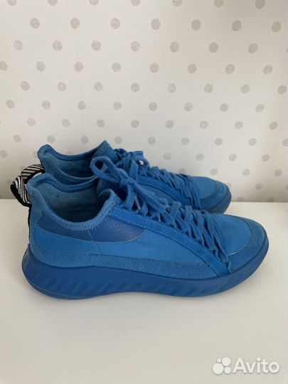 Кроссовки ессо 32