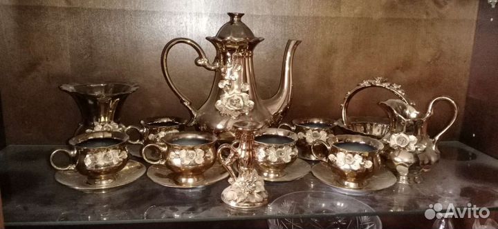 Сервиз чайный - золотой набор